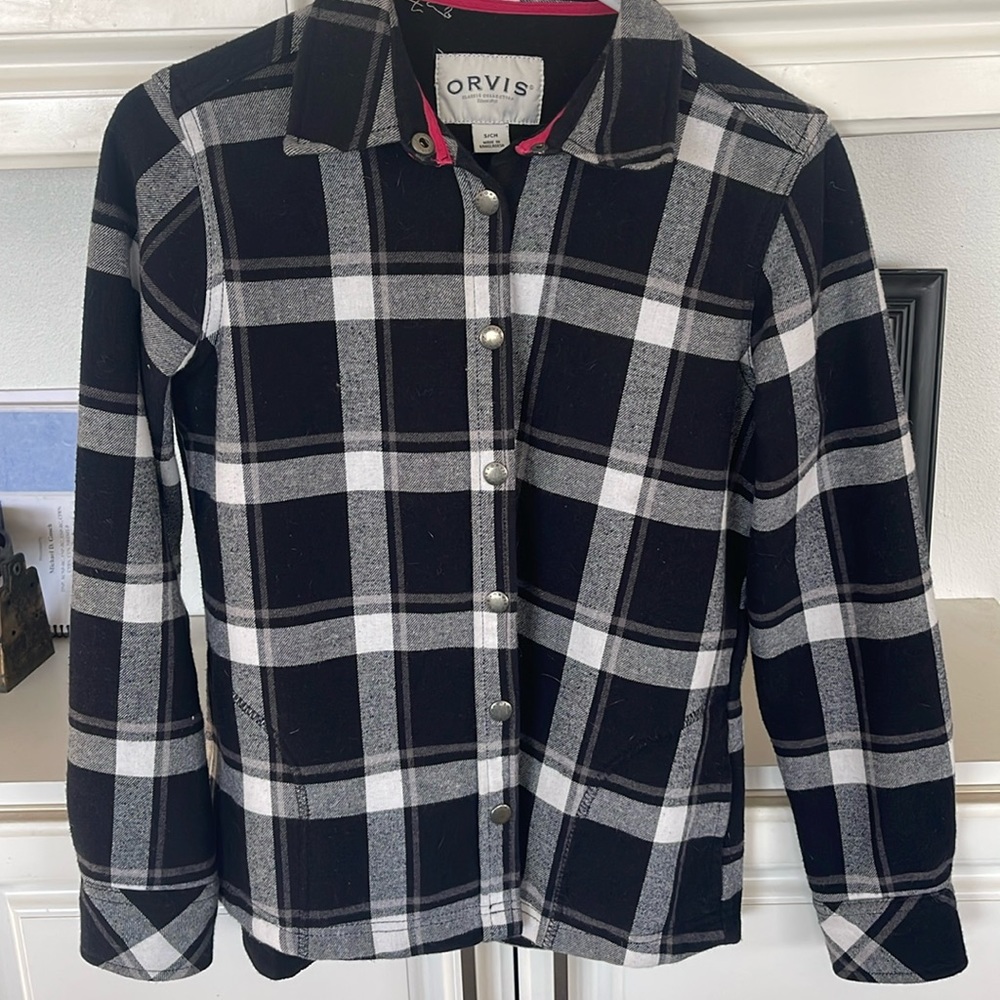 Light button down